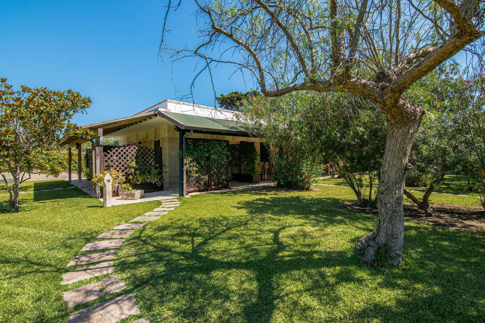 Bio Agriturismo Salos Alimini Zewnętrze zdjęcie